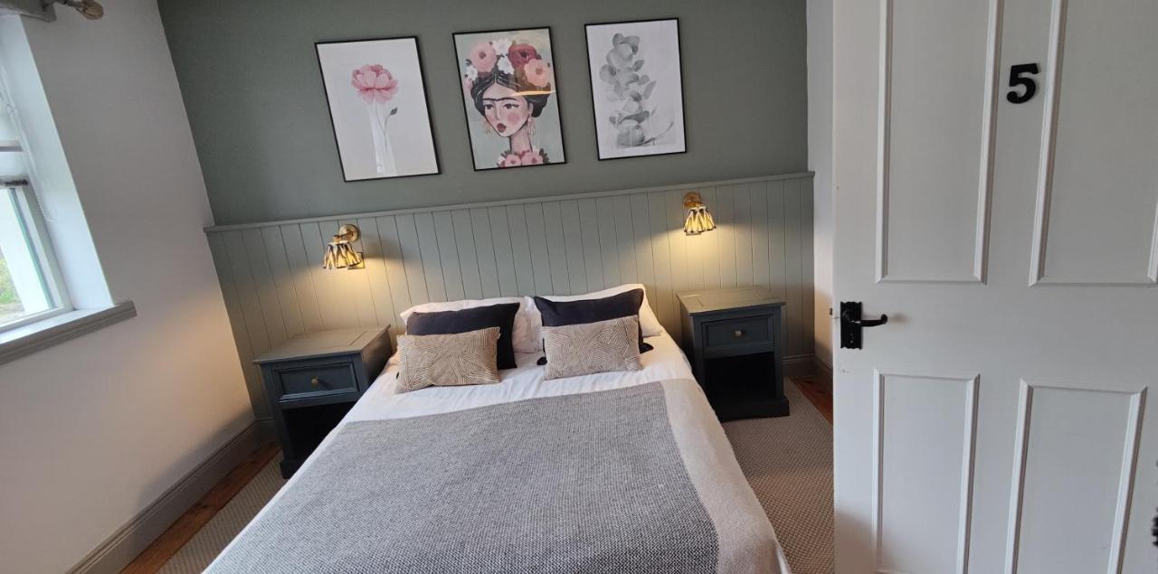 Lodge Corcreggan Mill B&b, Self-catering & Glamping